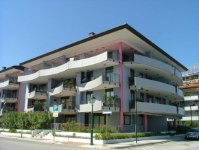Гостиница Costa Azzurra Apartment  Градо